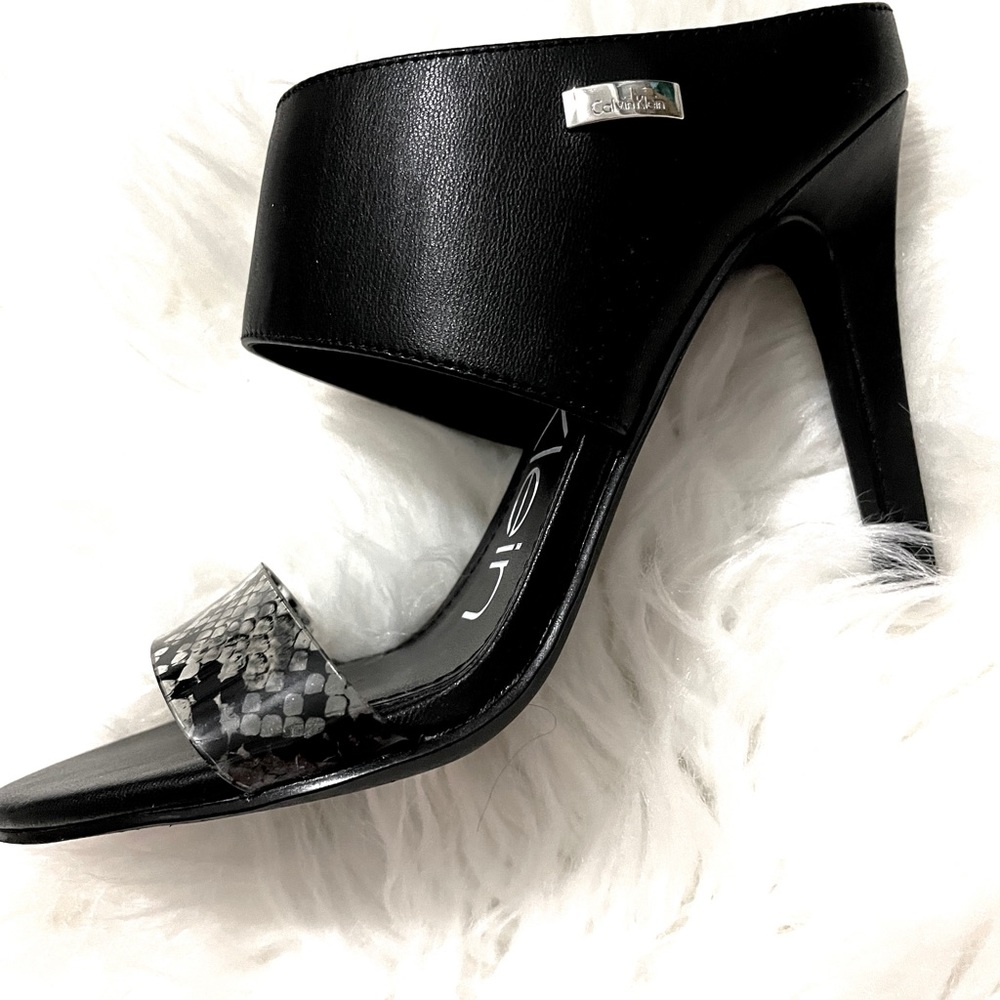 StunningChic slip on CalvinKlein Heels - Picture 5 of 11